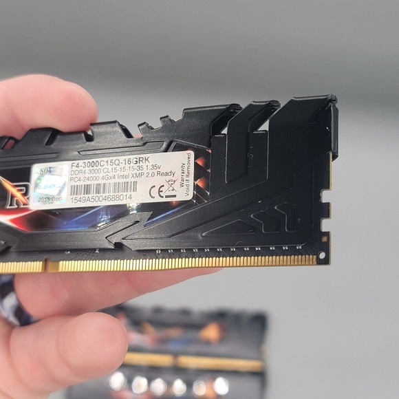 G.SKILL Ripjaws 4 Series 16GB (4x4GB) DDR4 3000 (PC4 24000) F4-3000C15Q-16GRK - Picture 10 of 10